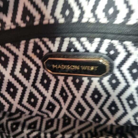 Madison West Oversize Travel Toiletry Black Bag - Picture 6 of 6